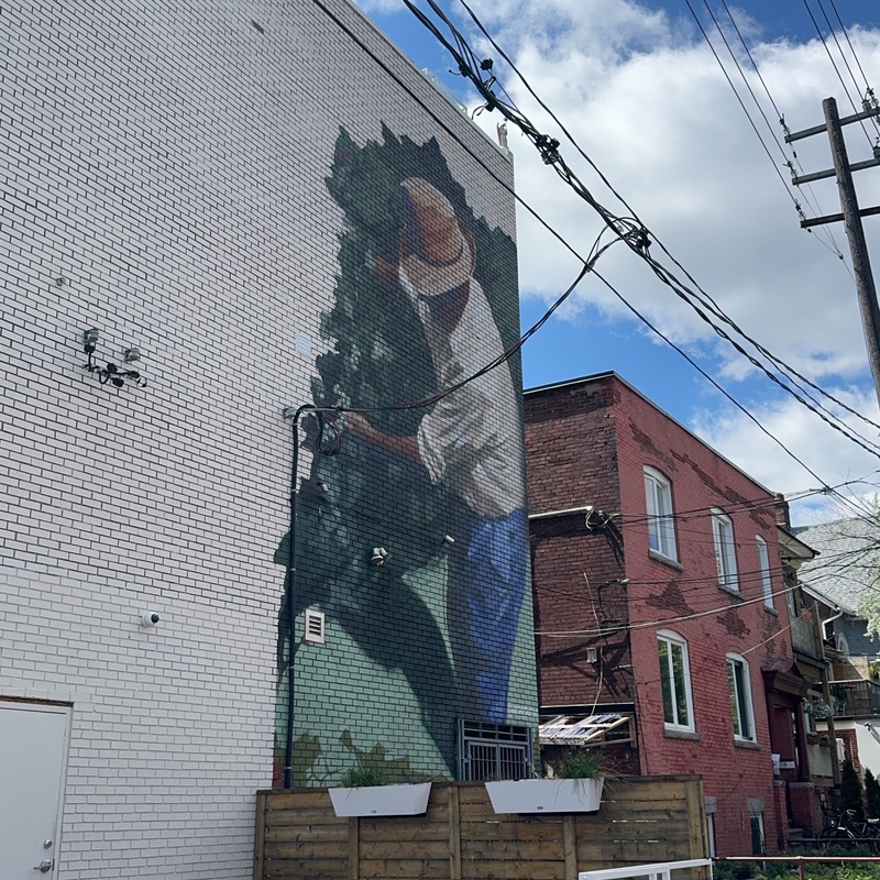 mural in Toronto by artist unknown.