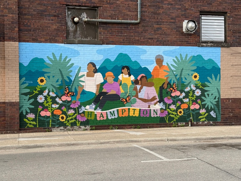 mural in Hampton by artist unknown.