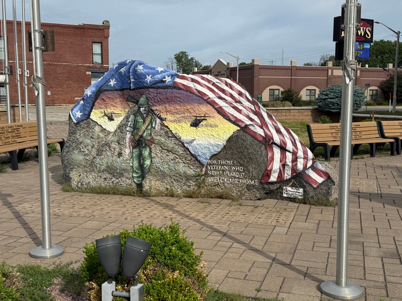 mural in Dows by artist unknown.