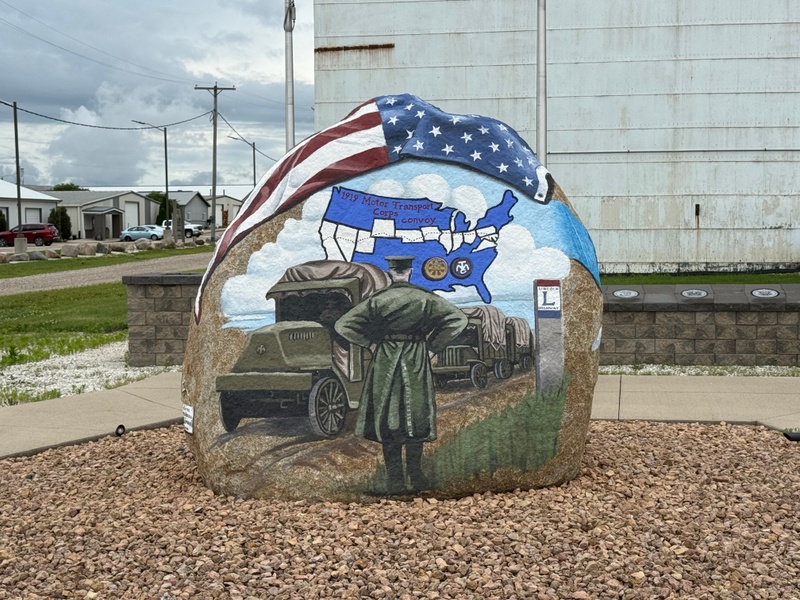 mural in Jefferson by artist unknown.