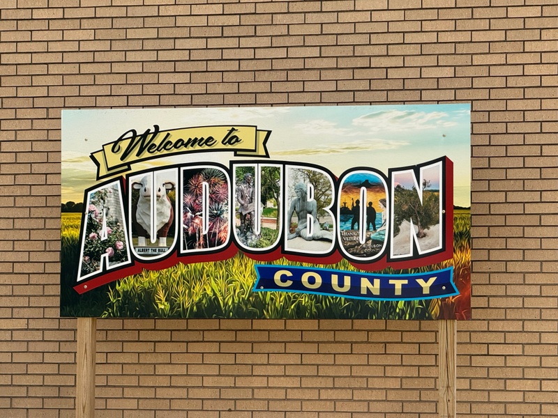 mural in Audubon by artist unknown.