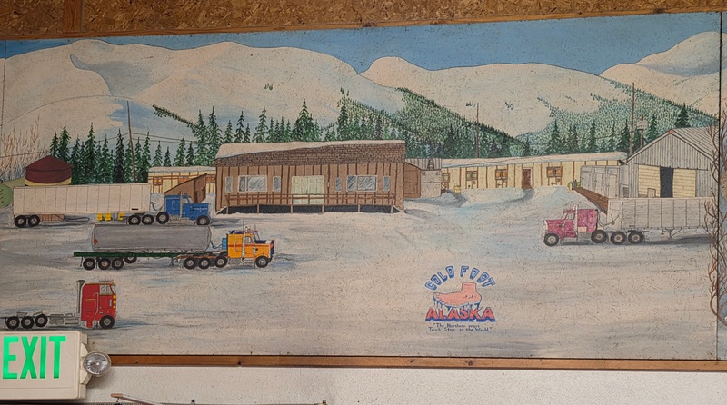 mural in Coldfoot by artist unknown.
