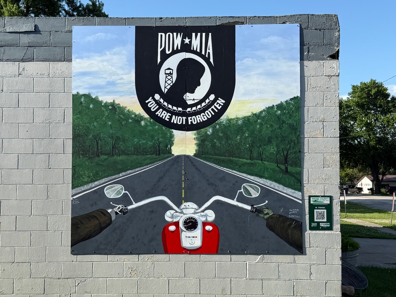 mural in Allerton by artist unknown.