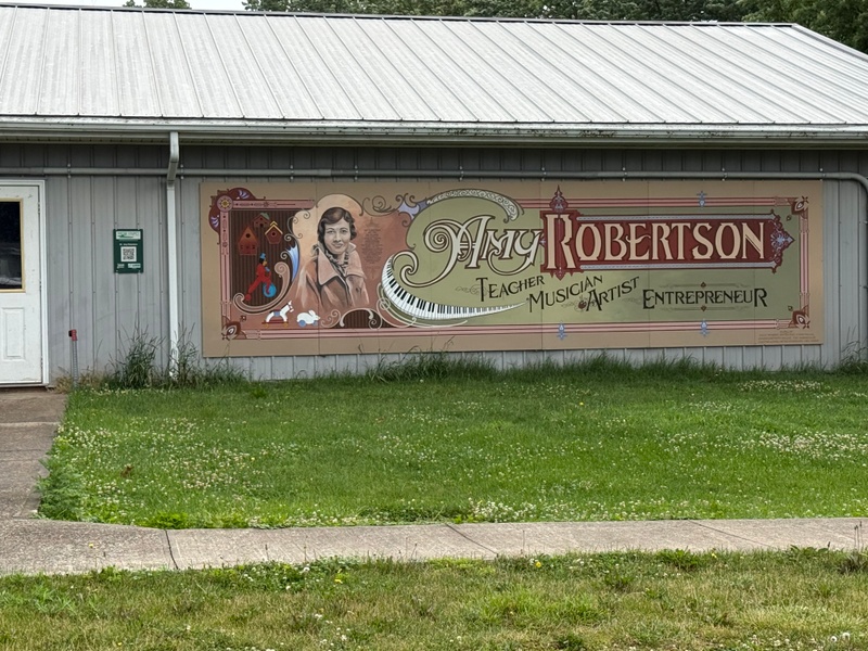 mural in Promise City by artist unknown.