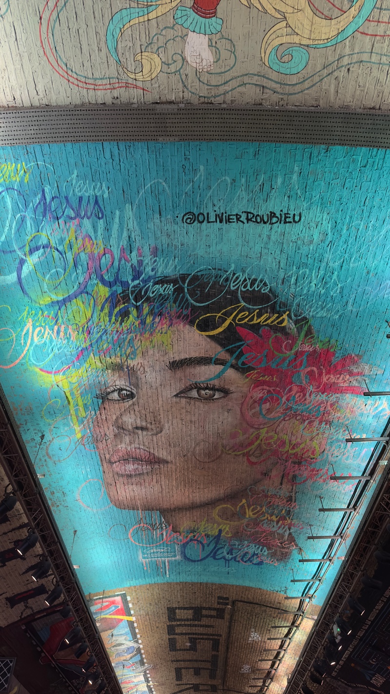 mural in  by artist unknown.