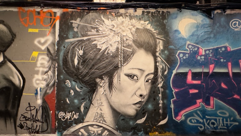mural in  by artist unknown.