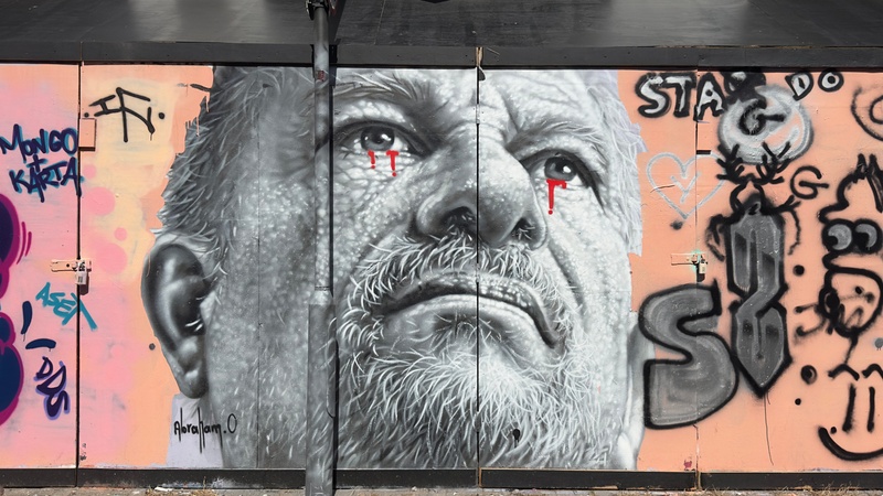 mural in  by artist unknown.