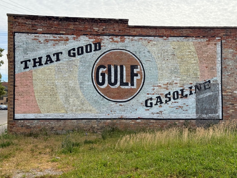 mural in Adrian by artist unknown.