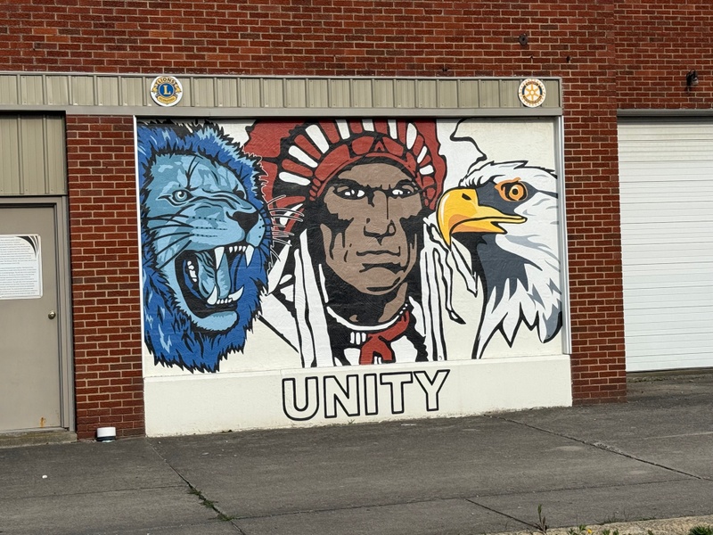 mural in Bucyrus by artist unknown.