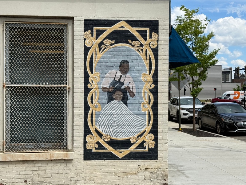 mural in Massillon by artist unknown.