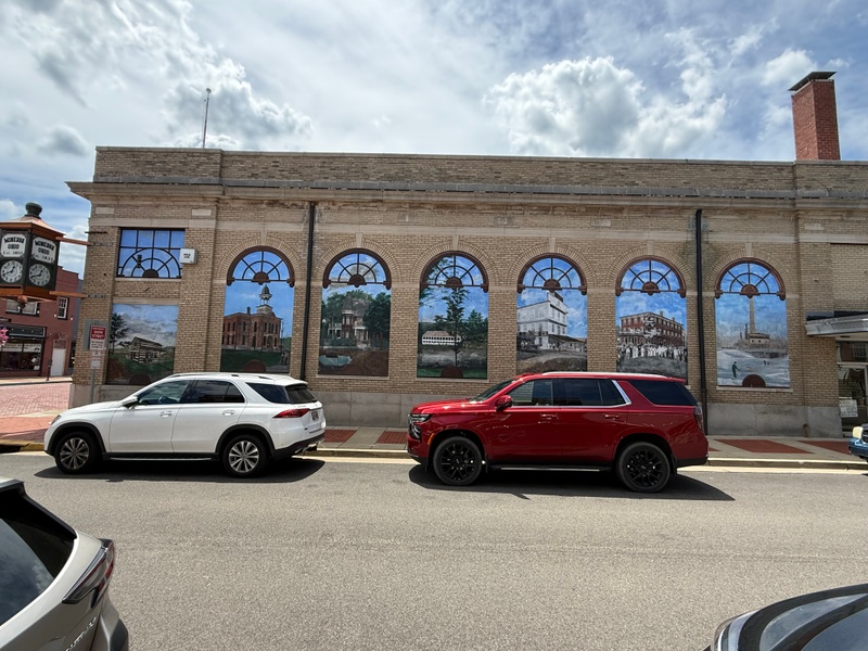 mural in Minerva by artist unknown.