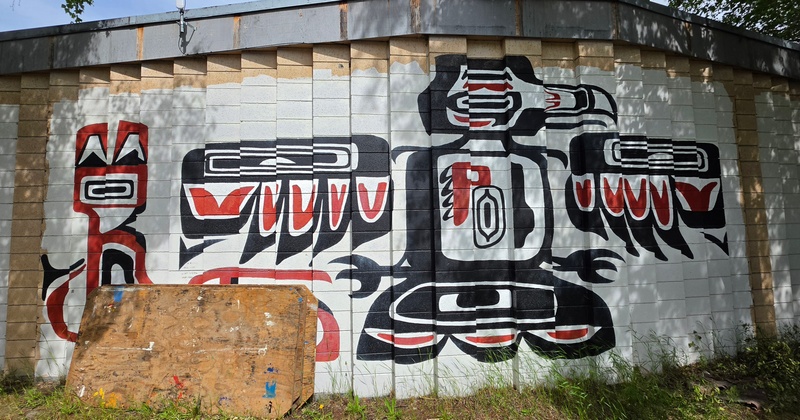 mural in Fairbanks by artist unknown.