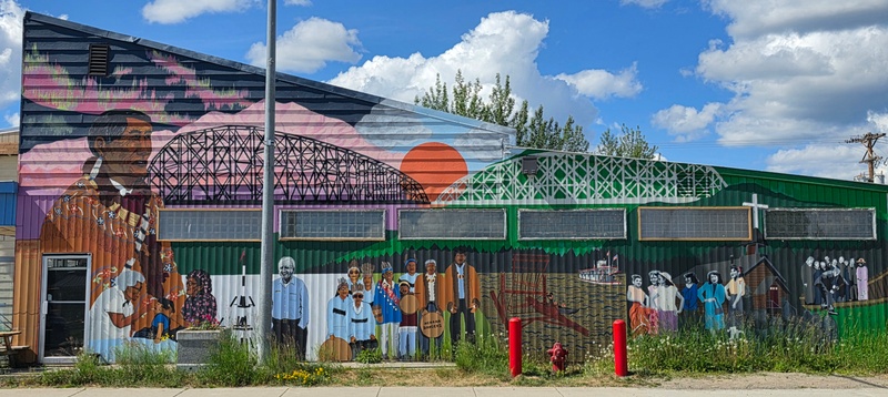 mural in Nenana by artist unknown.