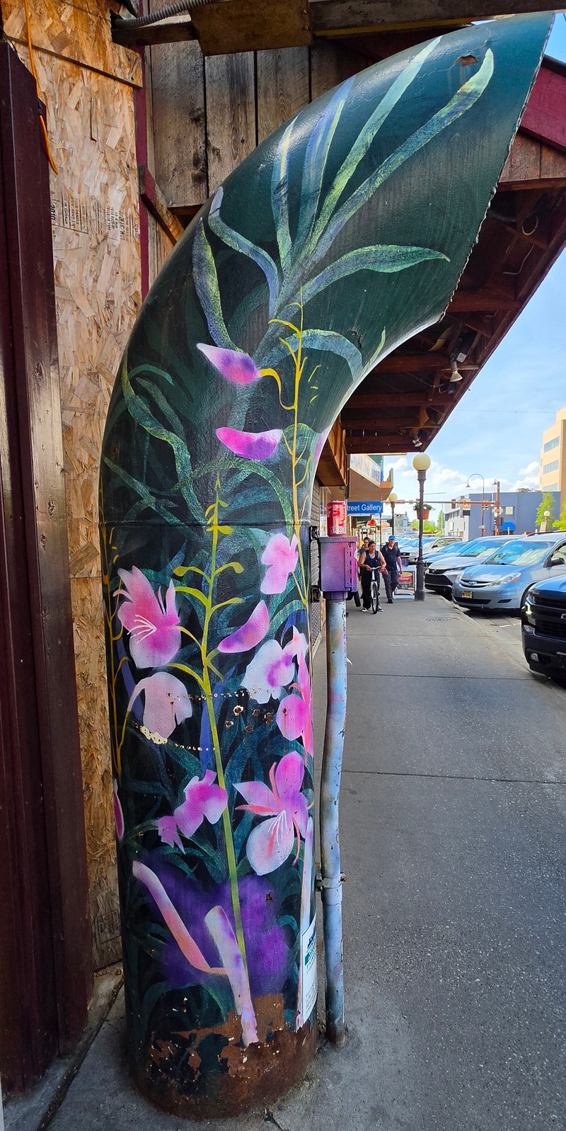 mural in Fairbanks by artist unknown.