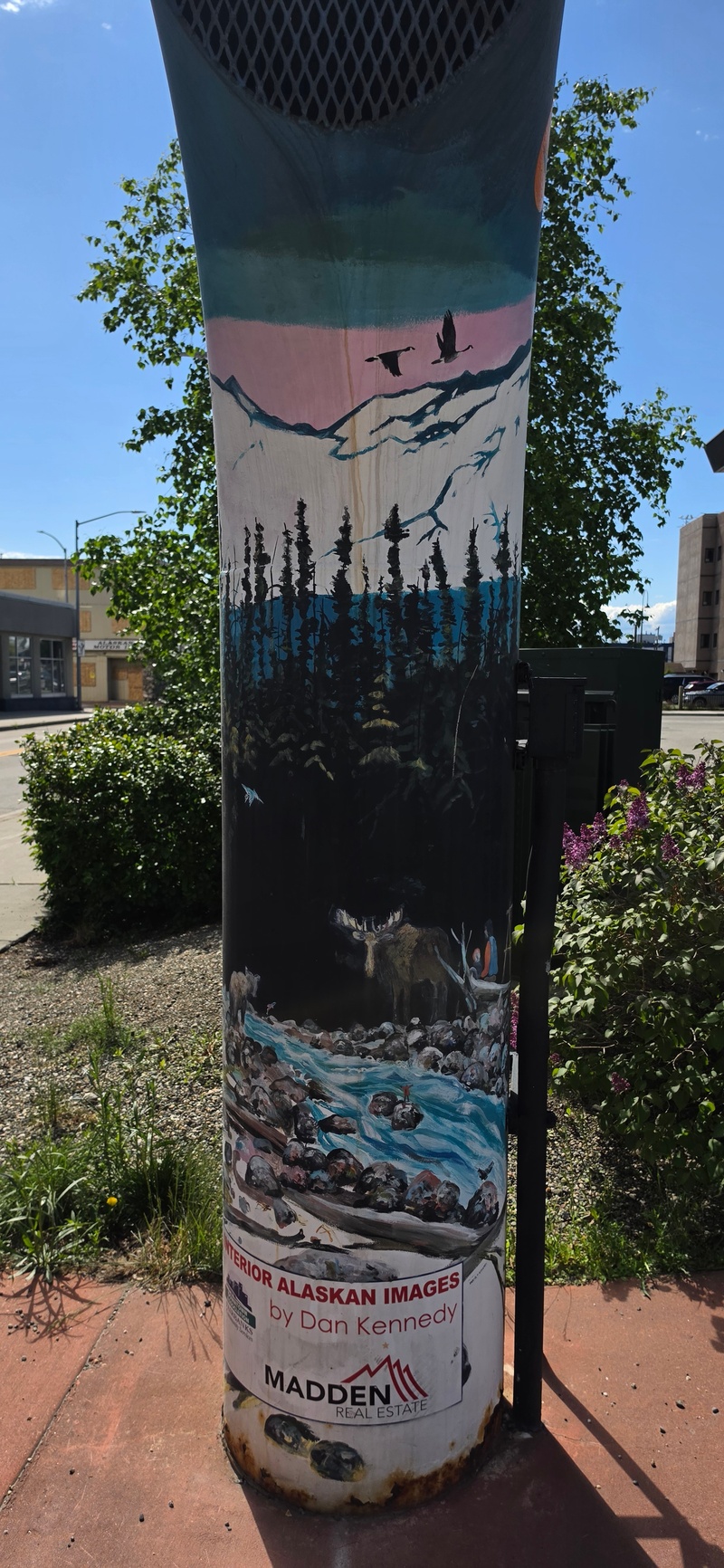 mural in Fairbanks by artist unknown.