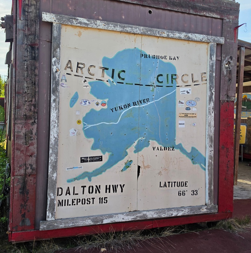 mural in  by artist unknown.