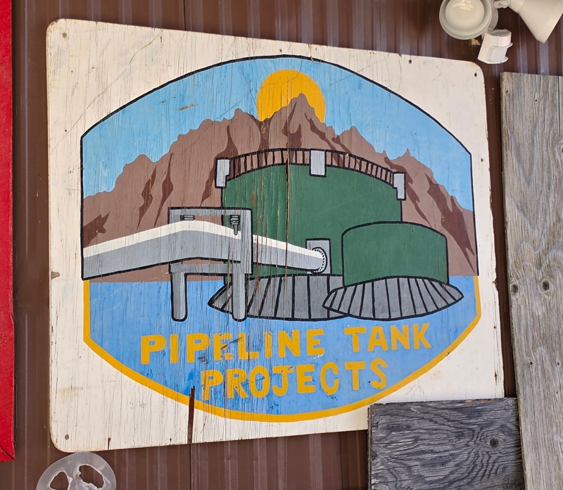 mural in  by artist unknown.