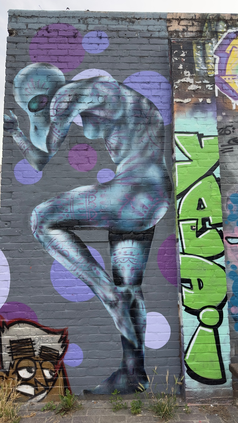 mural in  by artist unknown.