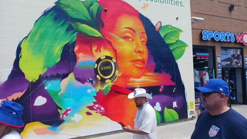 mural in Chicago by artist unknown.