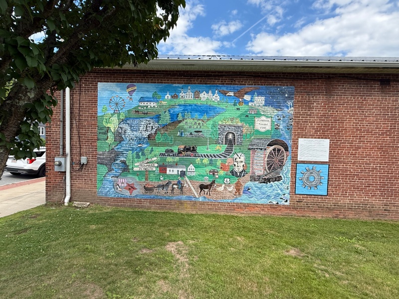 mural in Plymouth by artist unknown.