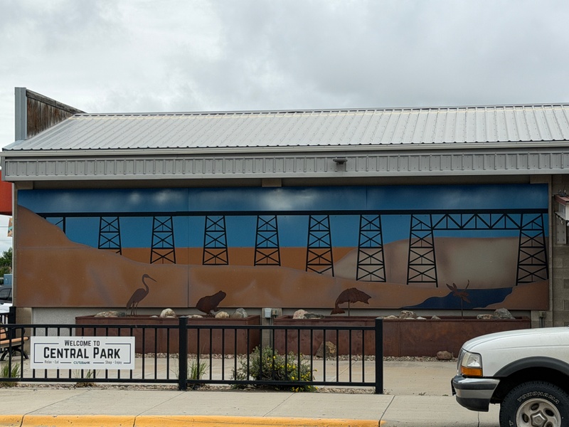mural in  by artist unknown.