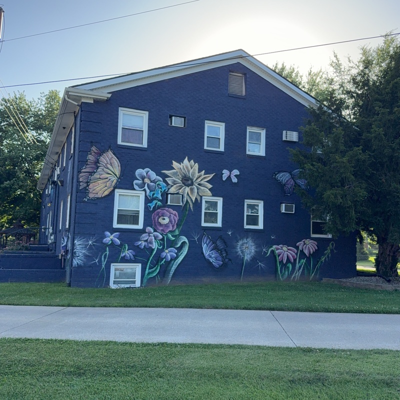 mural in Georgetown by artist unknown.