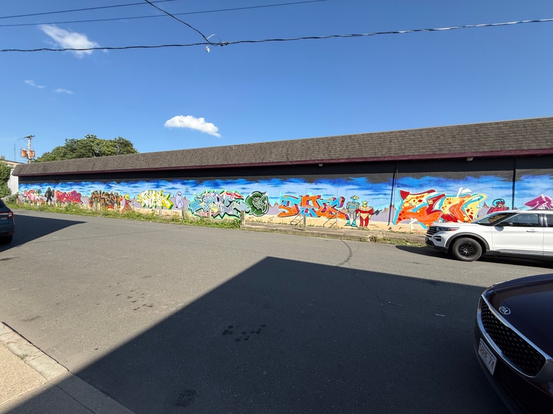 mural in Holyoke by artist unknown.