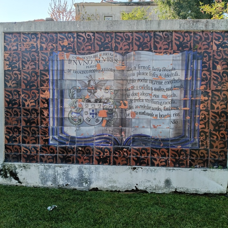 mural in Leiria by artist unknown.