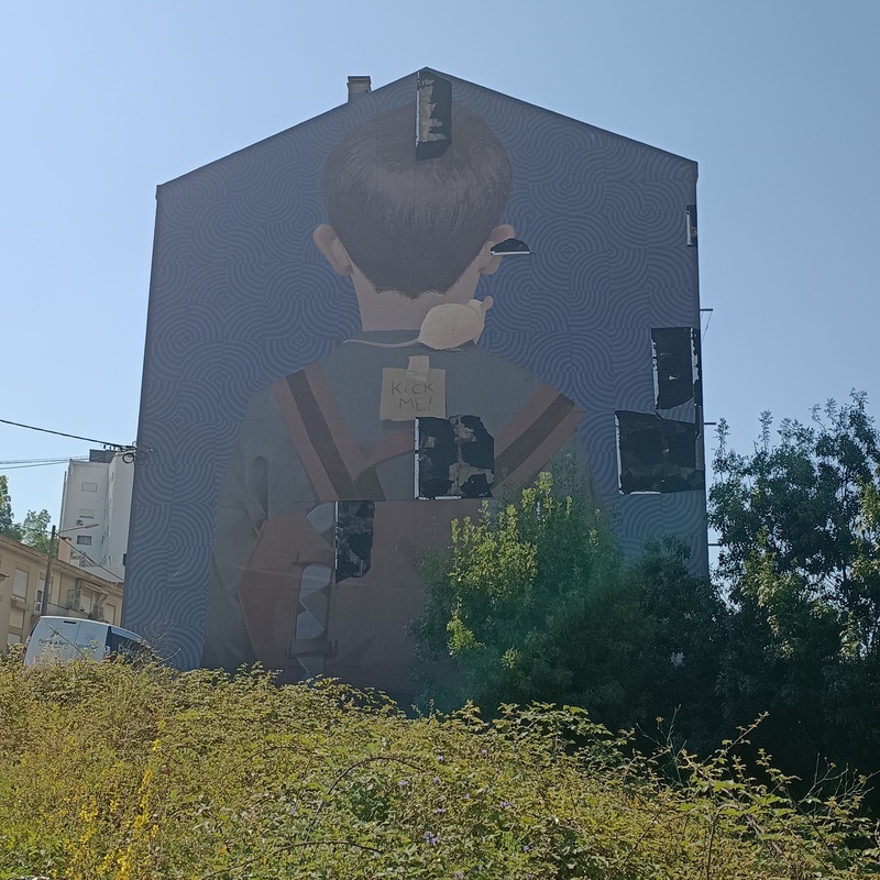 mural in Leiria by artist unknown.