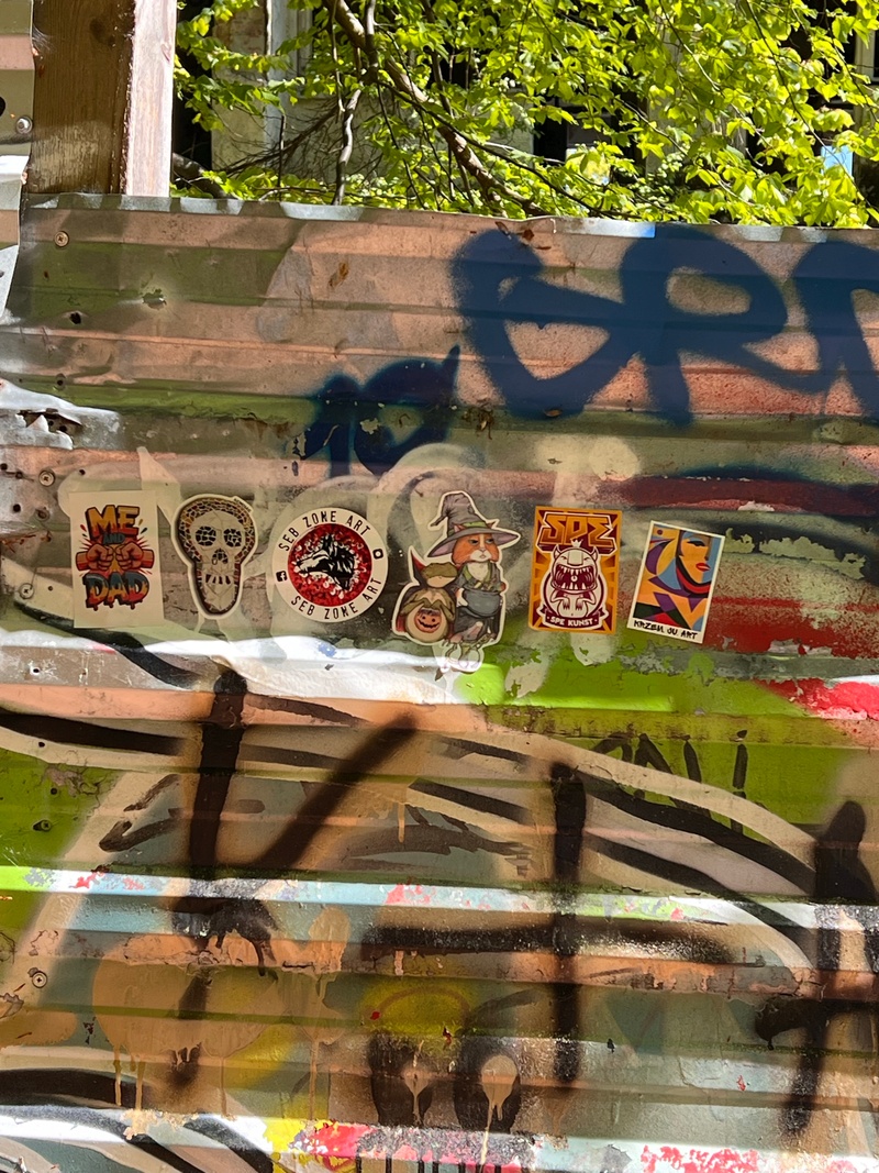 mural in Gdynia by artist unknown.