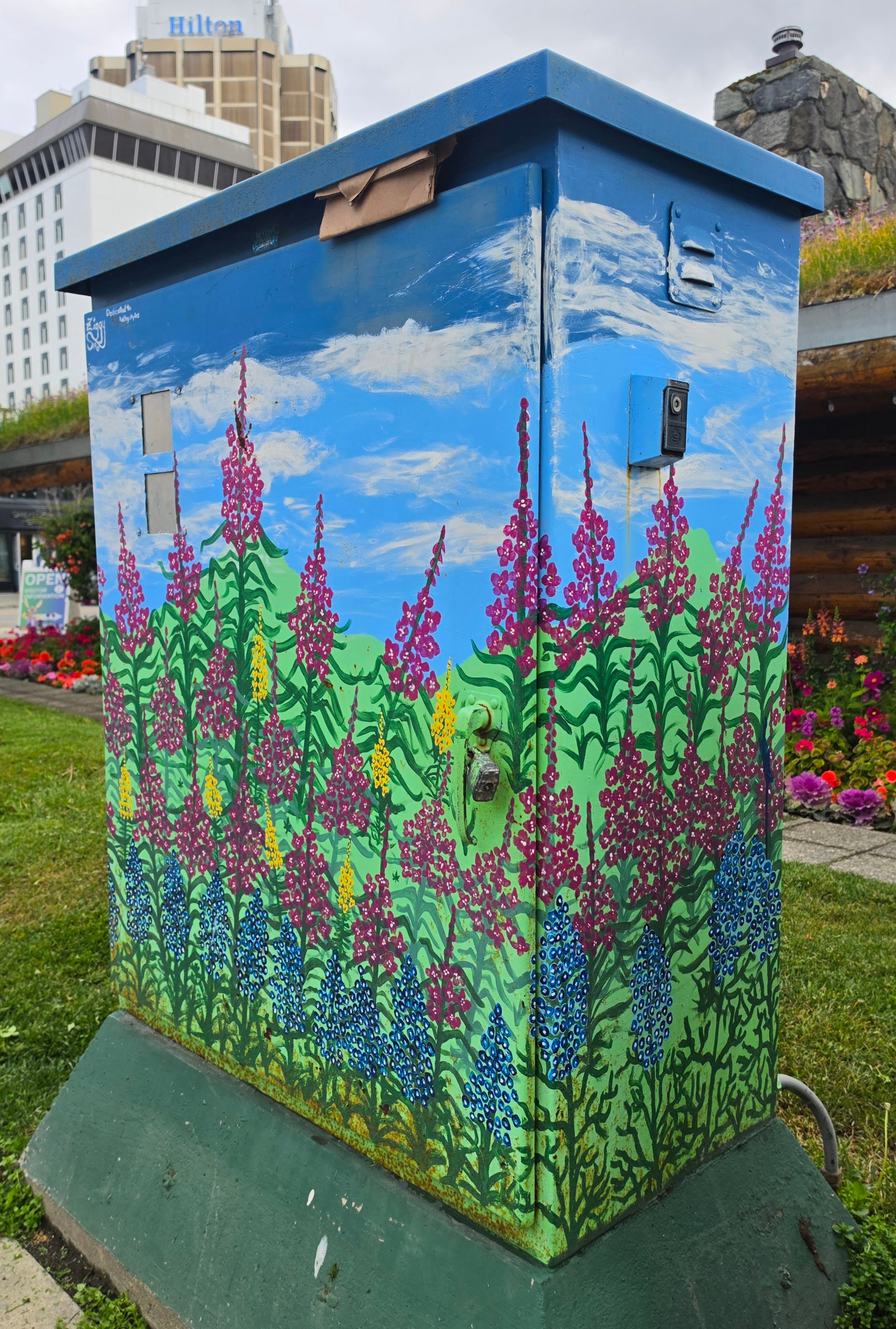 mural in Anchorage by artist unknown.