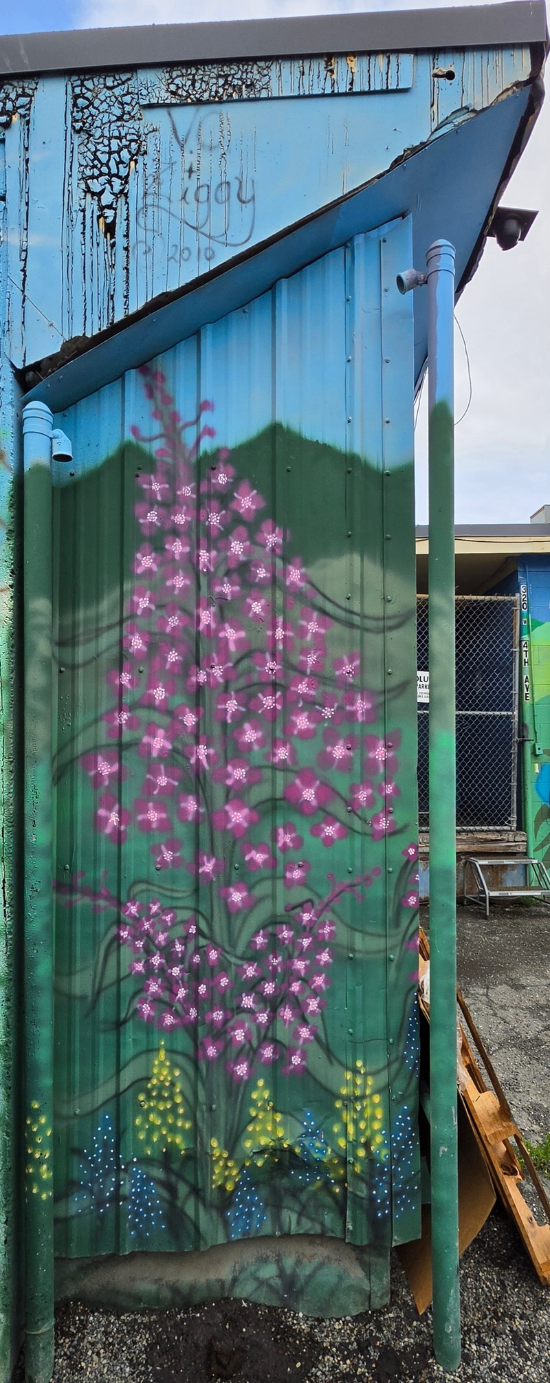 mural in Anchorage by artist unknown.