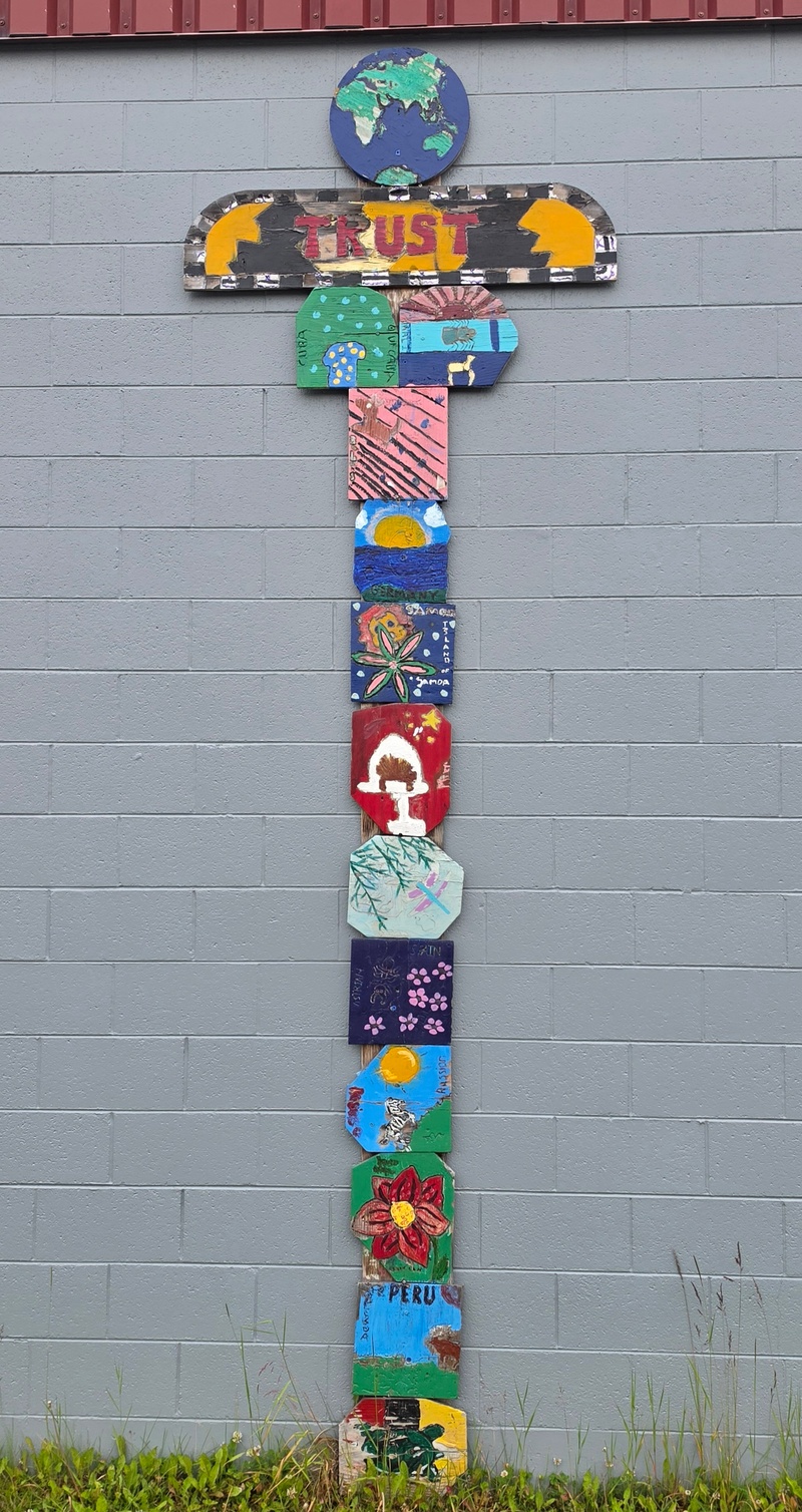 mural in Anchorage by artist unknown.
