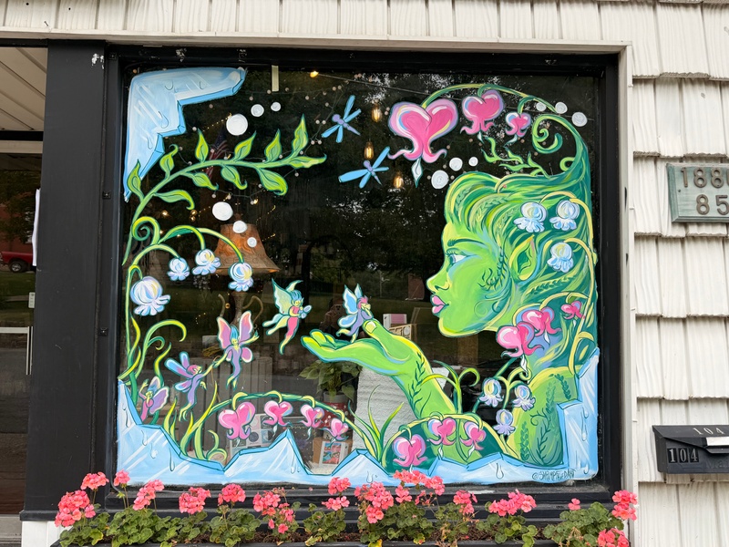 mural in Fayetteville by artist unknown.