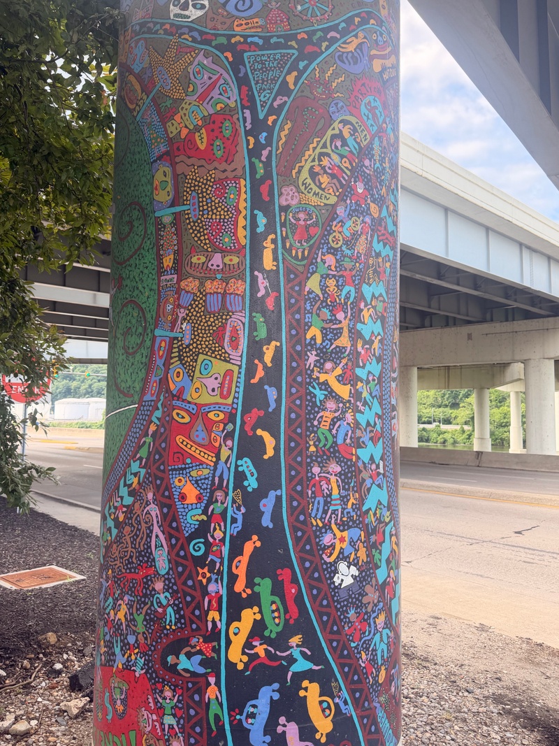 mural in Charleston by artist unknown.