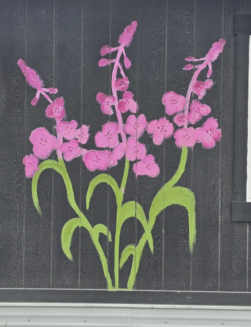 mural in Wasilla by artist unknown.