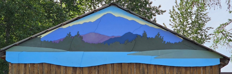 mural in Talkeetna by artist unknown.