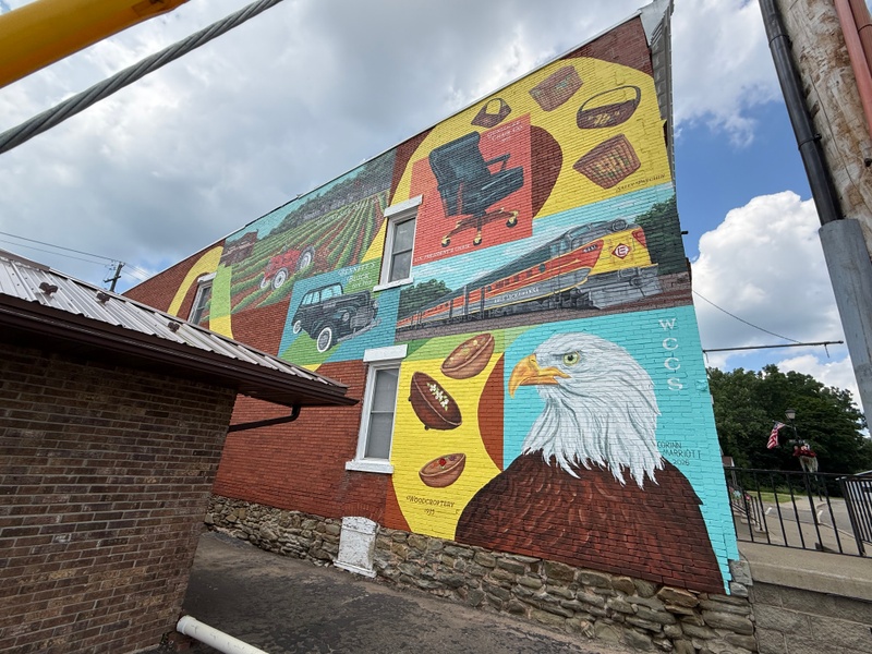 mural in Wayland by artist unknown.