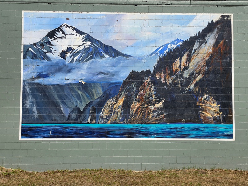 mural in Soldotna by artist unknown.