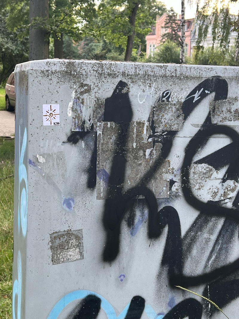 mural in Inowroc艂aw by artist unknown.