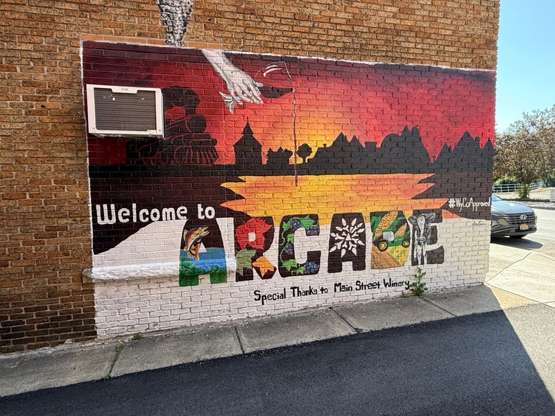 mural in Arcade by artist unknown.
