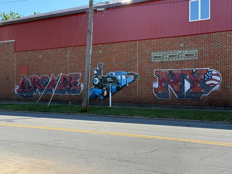 mural in Arcade by artist unknown.