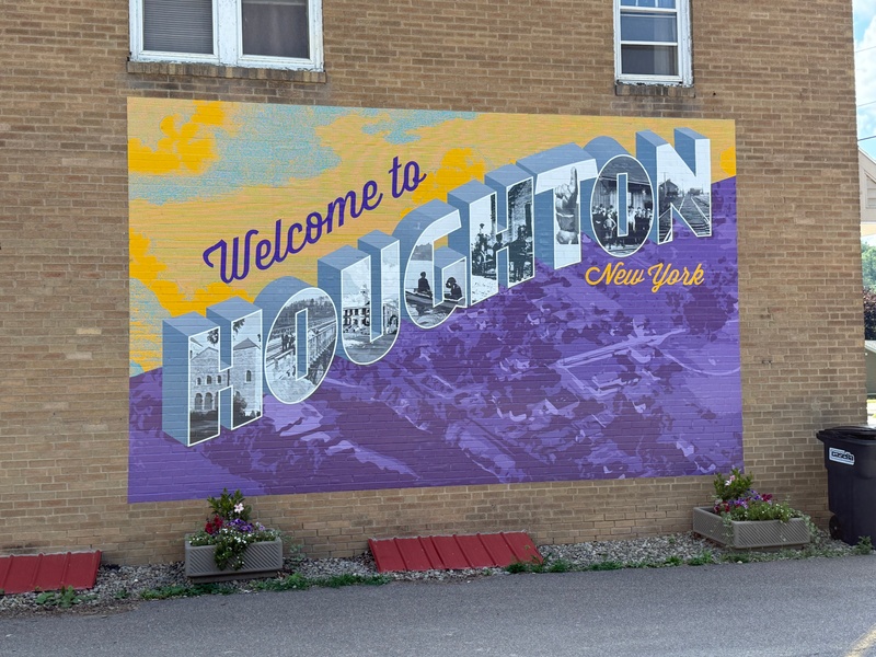 mural in Houghton by artist unknown.