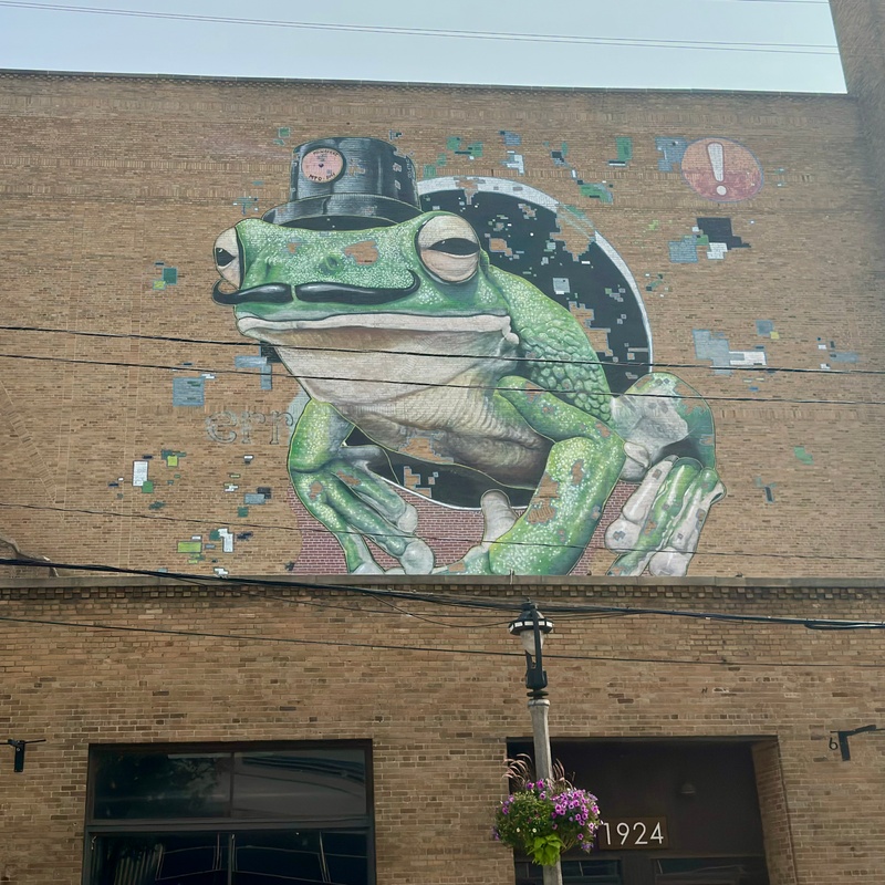 mural in Milwaukee by artist unknown.