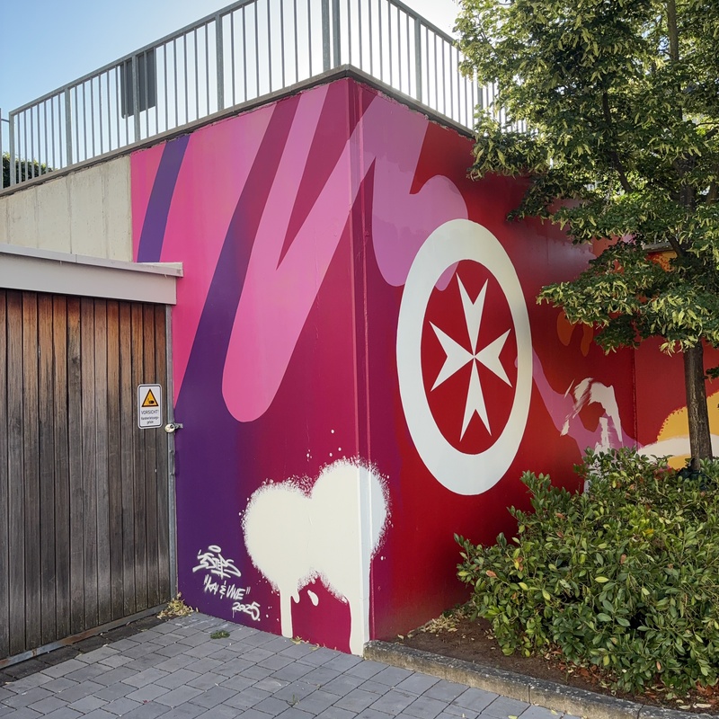 mural in Buseck by artist unknown.