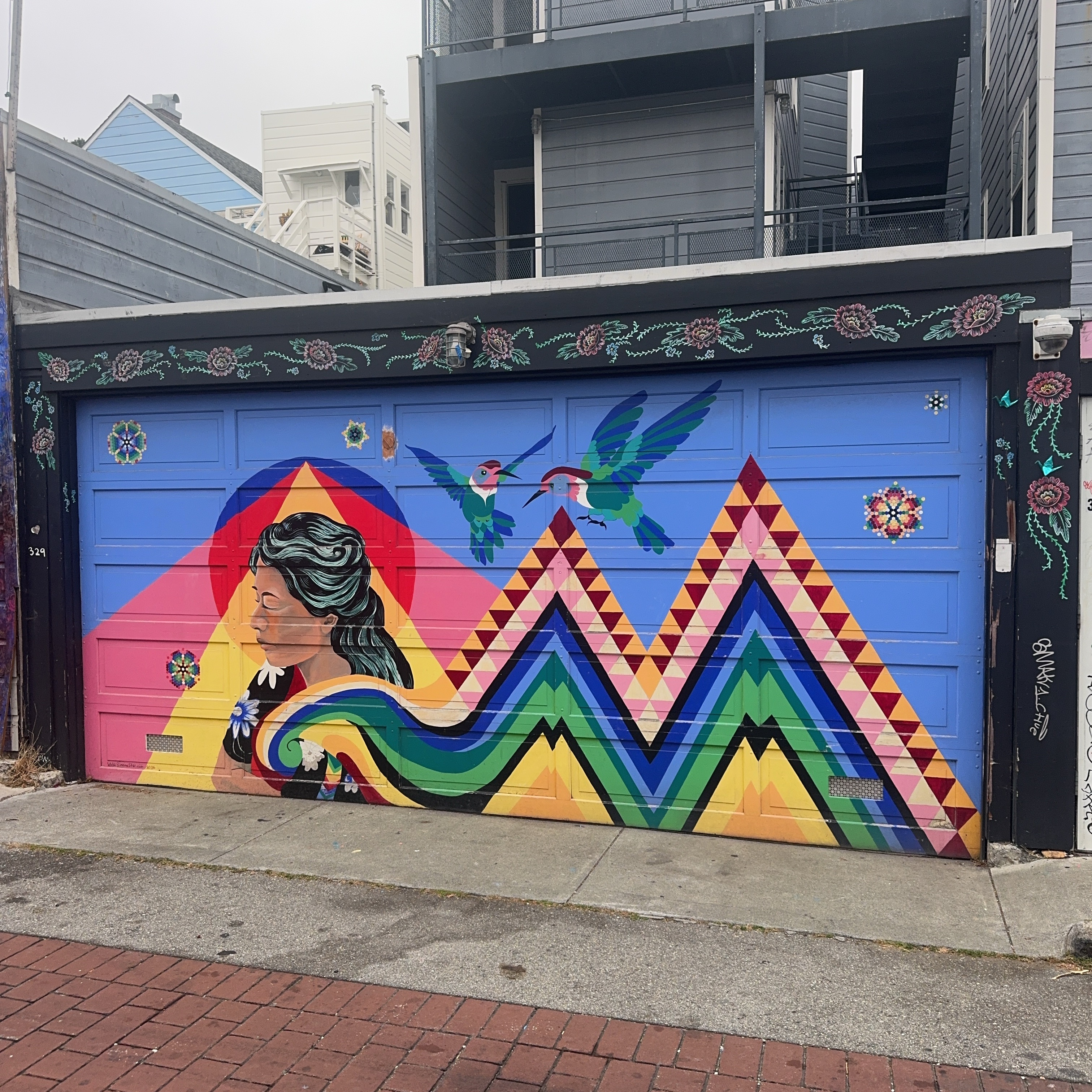mural in San Francisco by artist Simone Star Weit.