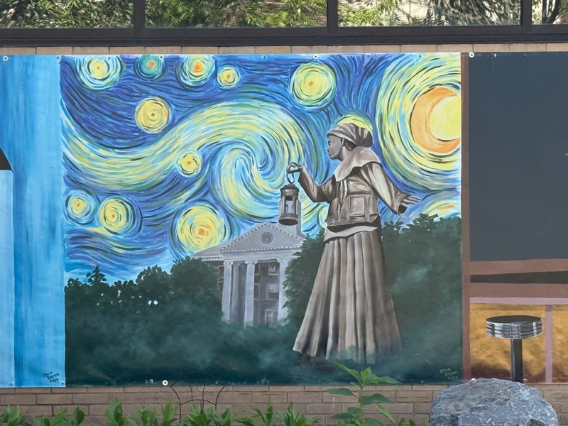mural in Auburn by artist unknown.