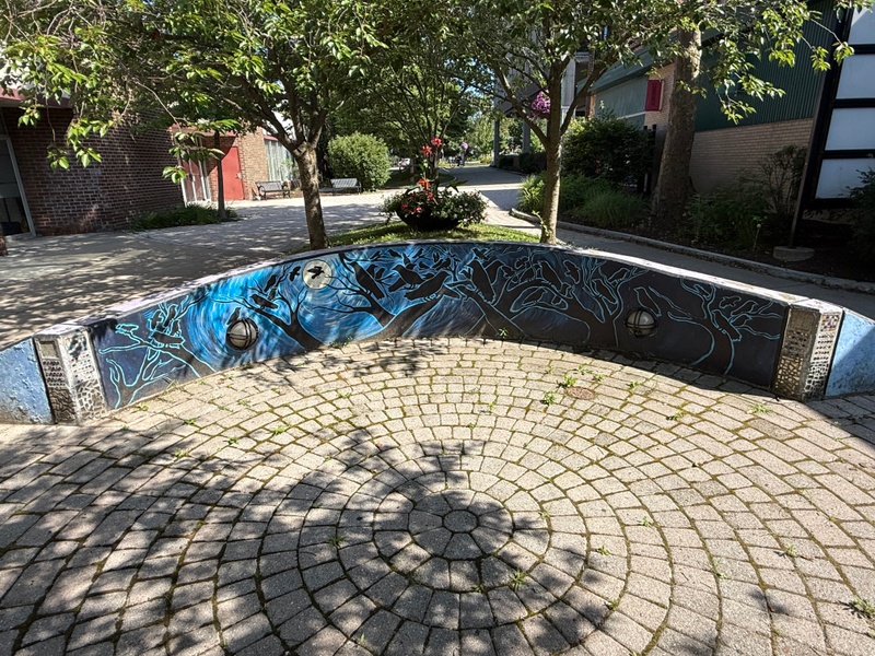 mural in Auburn by artist unknown.
