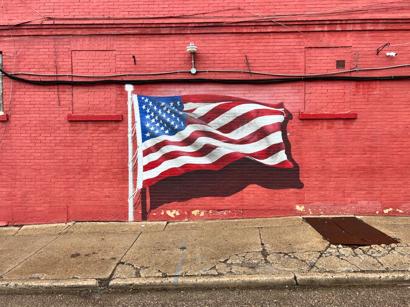 mural in Minneapolis by artist Kyle Holdridge.