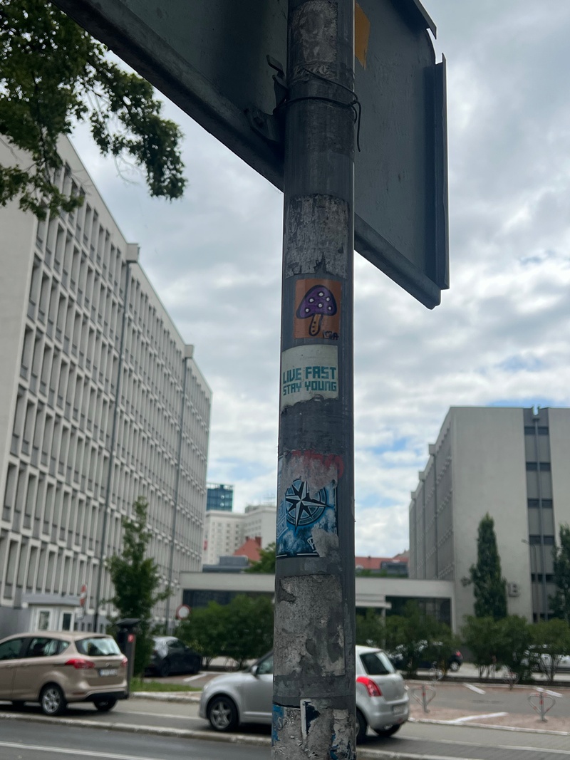 mural in Poznań by artist unknown.